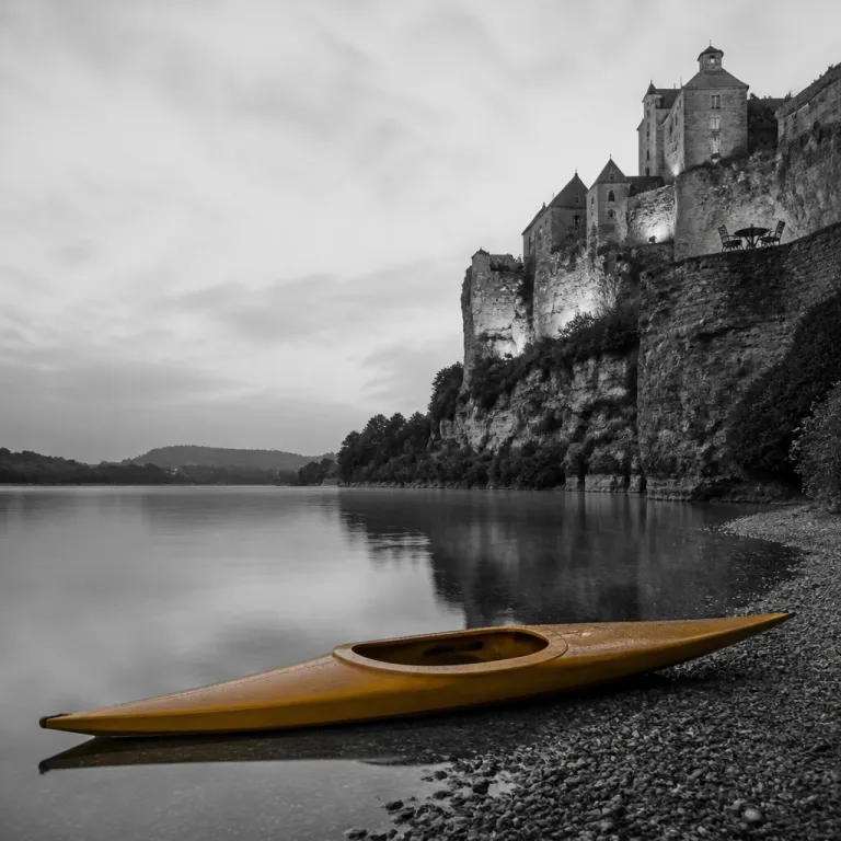 After Dark in the Dordogne: Evening Kayaking, Son-et-Lumière, and Castle Dinners